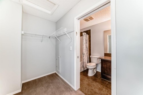 104 Country Village Lane Ne, Calgary, AB - Indoor Photo Showing Bathroom