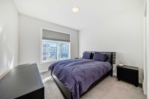 158 Les Jardins Park Se, Calgary, AB - Indoor Photo Showing Bedroom