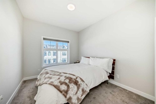 158 Les Jardins Park Se, Calgary, AB - Indoor Photo Showing Bedroom