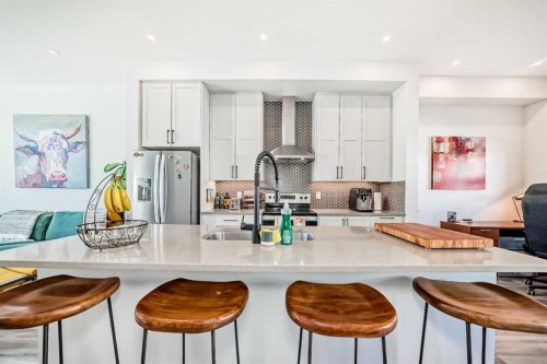 158 Les Jardins Park Se, Calgary, AB - Indoor Photo Showing Kitchen With Upgraded Kitchen