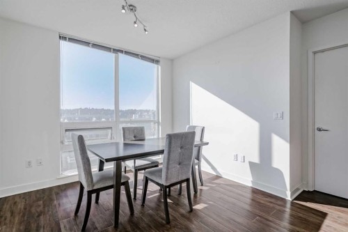 706-1118 12 Avenue Sw, Calgary, AB - Indoor Photo Showing Dining Room