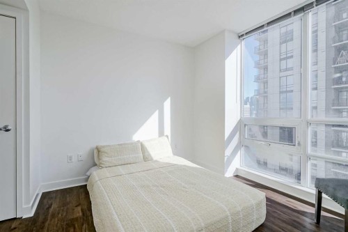 706-1118 12 Avenue Sw, Calgary, AB - Indoor Photo Showing Bedroom
