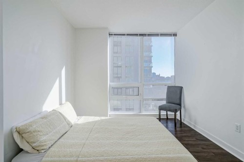 706-1118 12 Avenue Sw, Calgary, AB - Indoor Photo Showing Bedroom