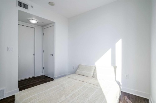706-1118 12 Avenue Sw, Calgary, AB - Indoor