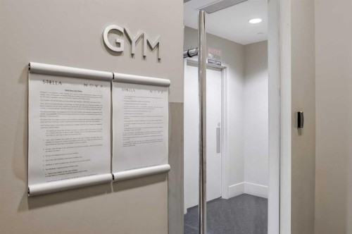 706-1118 12 Avenue Sw, Calgary, AB - Indoor Photo Showing Other Room