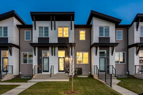 605-474 Seton Circle Se, Calgary, AB - Outdoor With Facade