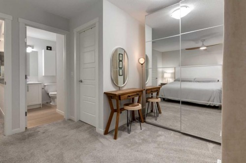 605-474 Seton Circle Se, Calgary, AB - Indoor