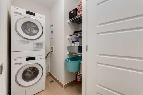 605-474 Seton Circle Se, Calgary, AB - Indoor Photo Showing Laundry Room