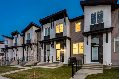 605-474 Seton Circle Se, Calgary, AB - Outdoor With Facade