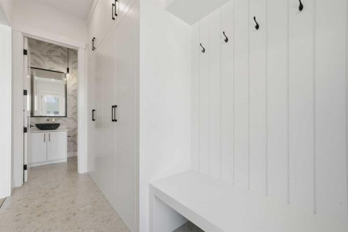 2412 29 Avenue Sw, Calgary, AB - Indoor Photo Showing Other Room