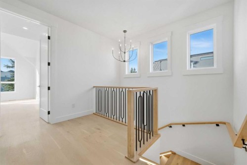 2412 29 Avenue Sw, Calgary, AB - Indoor Photo Showing Other Room