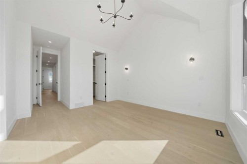 2412 29 Avenue Sw, Calgary, AB - Indoor Photo Showing Other Room