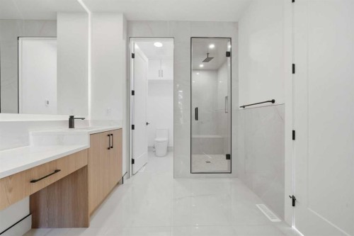 2412 29 Avenue Sw, Calgary, AB - Indoor Photo Showing Other Room