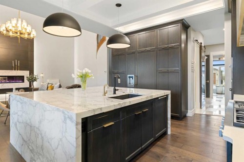 30 Dunes Drive, Desert Blume, AB - Indoor Photo Showing Kitchen
