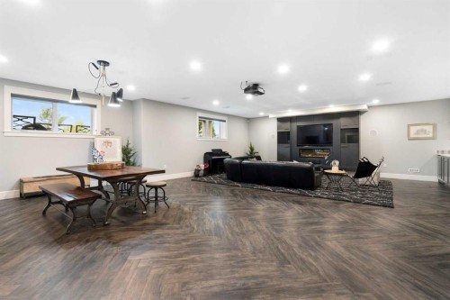 30 Dunes Drive, Desert Blume, AB - Indoor