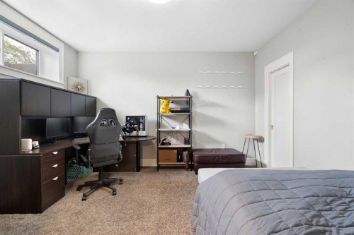 30 Dunes Drive, Desert Blume, AB - Indoor