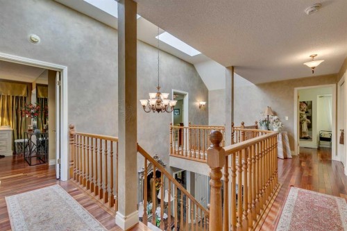 1302 Frontenac Avenue Sw, Calgary, AB - Indoor Photo Showing Other Room