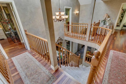 1302 Frontenac Avenue Sw, Calgary, AB - Indoor Photo Showing Other Room