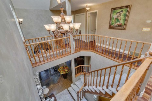 1302 Frontenac Avenue Sw, Calgary, AB - Indoor Photo Showing Other Room