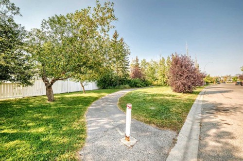 139 Bridlewood Circle Sw, Calgary, AB - Outdoor