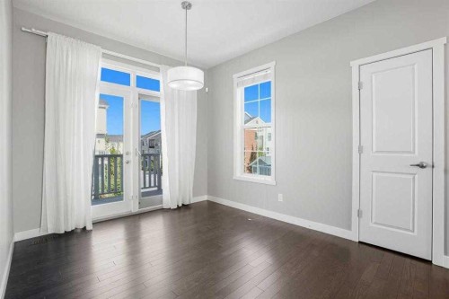 22 Nolan Hill Gate Nw, Calgary, AB - Indoor Photo Showing Other Room