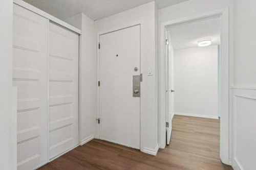 502-1311 15 Avenue Sw, Calgary, AB - Indoor Photo Showing Other Room
