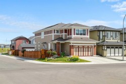 212 Magnolia Heath SE Calgary, AB T3M 2Z9