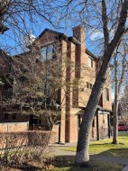 1946 29 Street SW Calgary, AB T3E 2J8