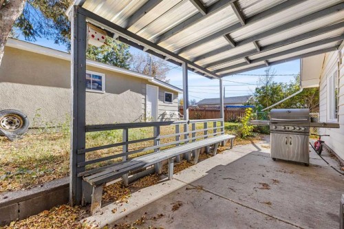 1036 17 Street Ne, Calgary, AB - Outdoor With Exterior