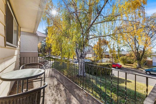 1036 17 Street Ne, Calgary, AB - Outdoor With Exterior