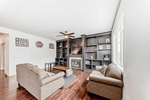 388 Kinniburgh Boulevard, Chestermere, AB - Indoor Photo Showing Living Room