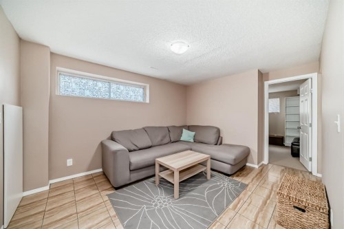 8432 Berkley Road Nw, Calgary, AB - Indoor