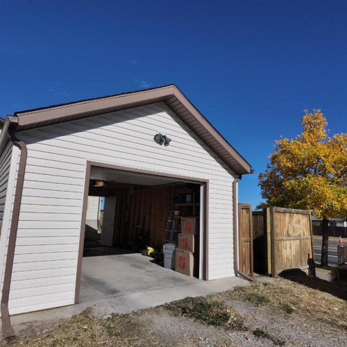 8432 Berkley Road Nw, Calgary, AB - Outdoor With Exterior