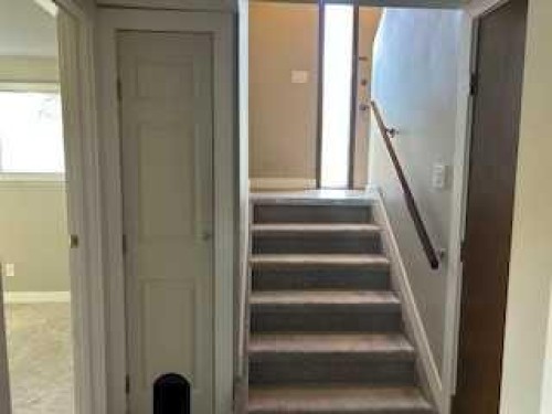 1123 Mckinnon Drive Ne, Calgary, AB - Indoor Photo Showing Other Room