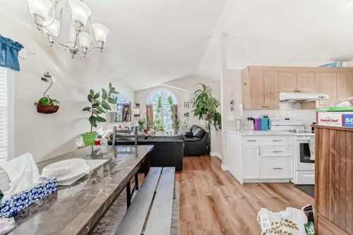 144 Taradale Drive Ne, Calgary, AB - Indoor Photo Showing Kitchen