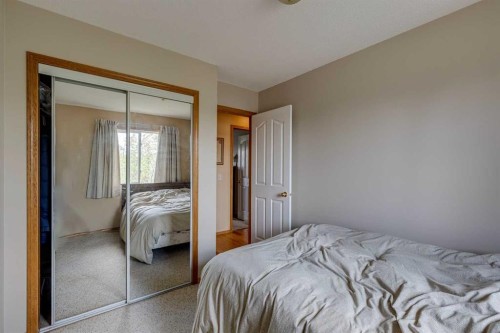 1656 Strathcona Gate, Strathmore, AB - Indoor Photo Showing Bedroom