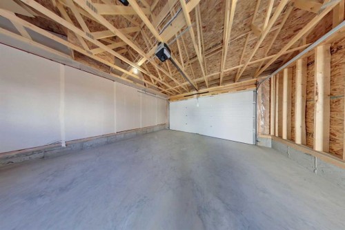 215 Belvedere Avenue Se, Calgary, AB - Indoor