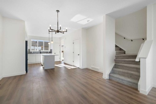 215 Belvedere Avenue Se, Calgary, AB - Indoor