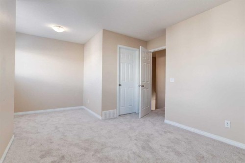 344-111 Tarawood Lane Ne, Calgary, AB - Indoor Photo Showing Other Room