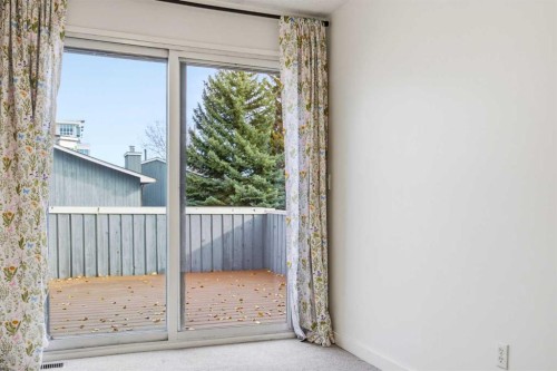 8-803 Varsity Estates Drive Nw, Calgary, AB -  Photo Showing Other Room