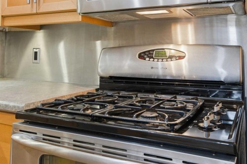 8-803 Varsity Estates Drive Nw, Calgary, AB - Indoor