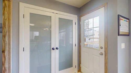 27 Hidden Valley Link Nw, Calgary, AB - Indoor Photo Showing Other Room