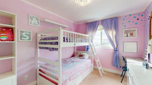 27 Hidden Valley Link Nw, Calgary, AB - Indoor Photo Showing Bedroom