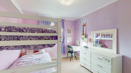 27 Hidden Valley Link Nw, Calgary, AB - Indoor Photo Showing Bedroom