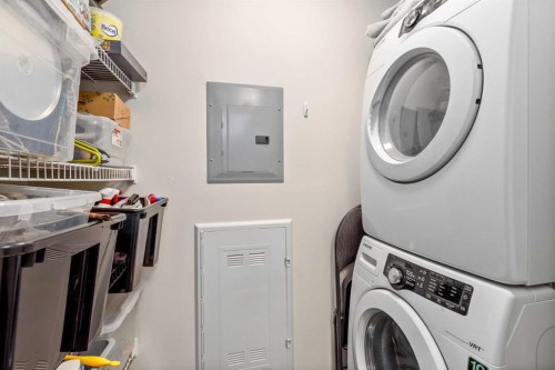 105-121 Quarry Way Se, Calgary, AB - Indoor Photo Showing Laundry Room