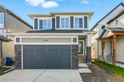 119 Chinook Winds Manor SW Airdrie, AB T4B 5P9