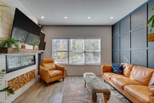 144 Masters Link Se, Calgary, AB - Indoor Photo Showing Living Room