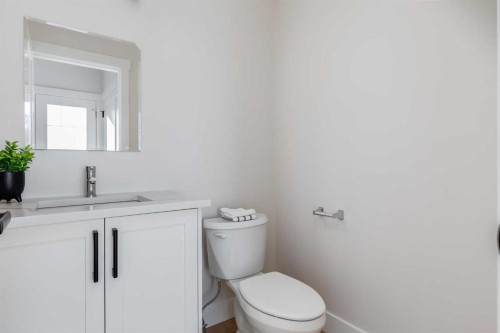 1907 Mccaskill Drive, Crossfield, AB - Indoor Photo Showing Bathroom