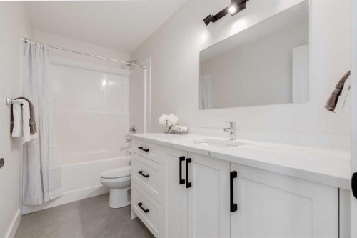 1907 Mccaskill Drive, Crossfield, AB - Indoor Photo Showing Bathroom