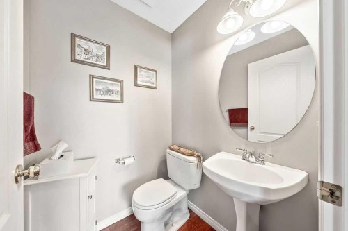 143 Country Hills Gardens Nw, Calgary, AB - Indoor Photo Showing Bathroom